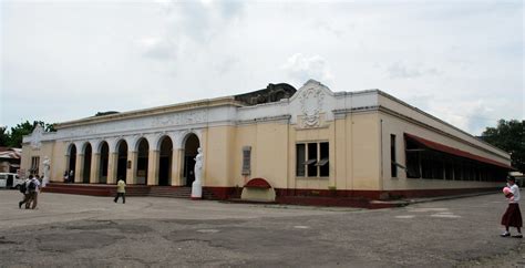 Negros Occidental High School .